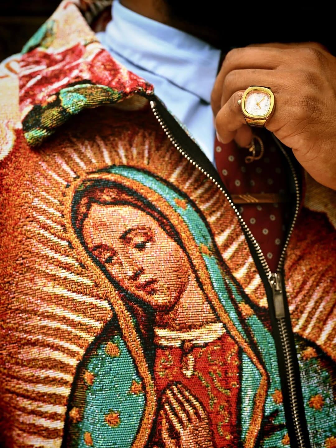 VIRGENCITA TAPESTRY TEE