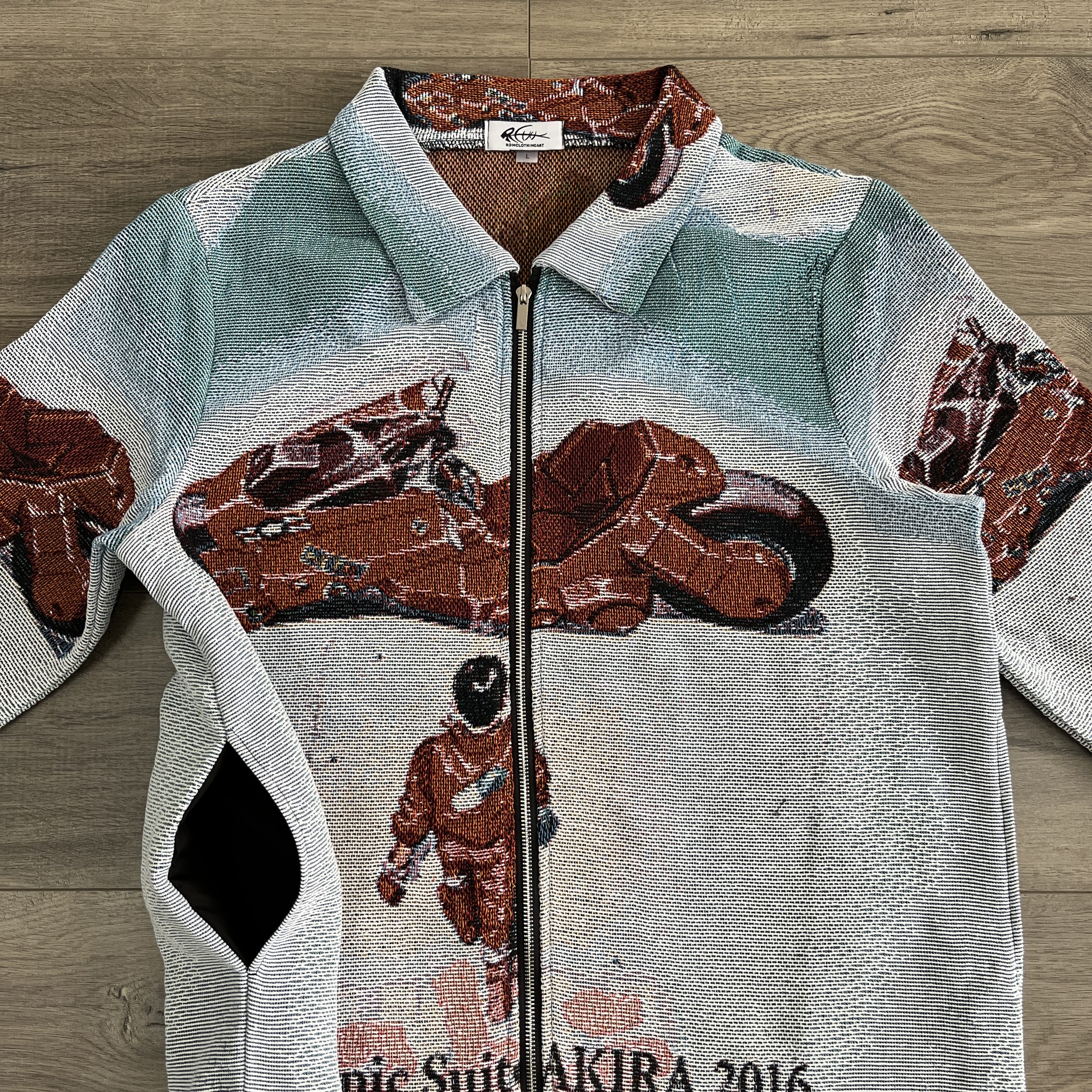 AKIRA TAPESTRY TEE